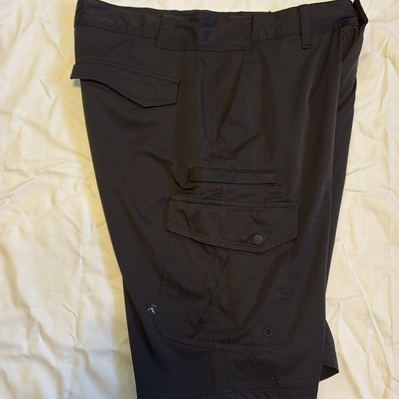 Denali Men’s Black Shorts Size 32 - Picture 3 of 6